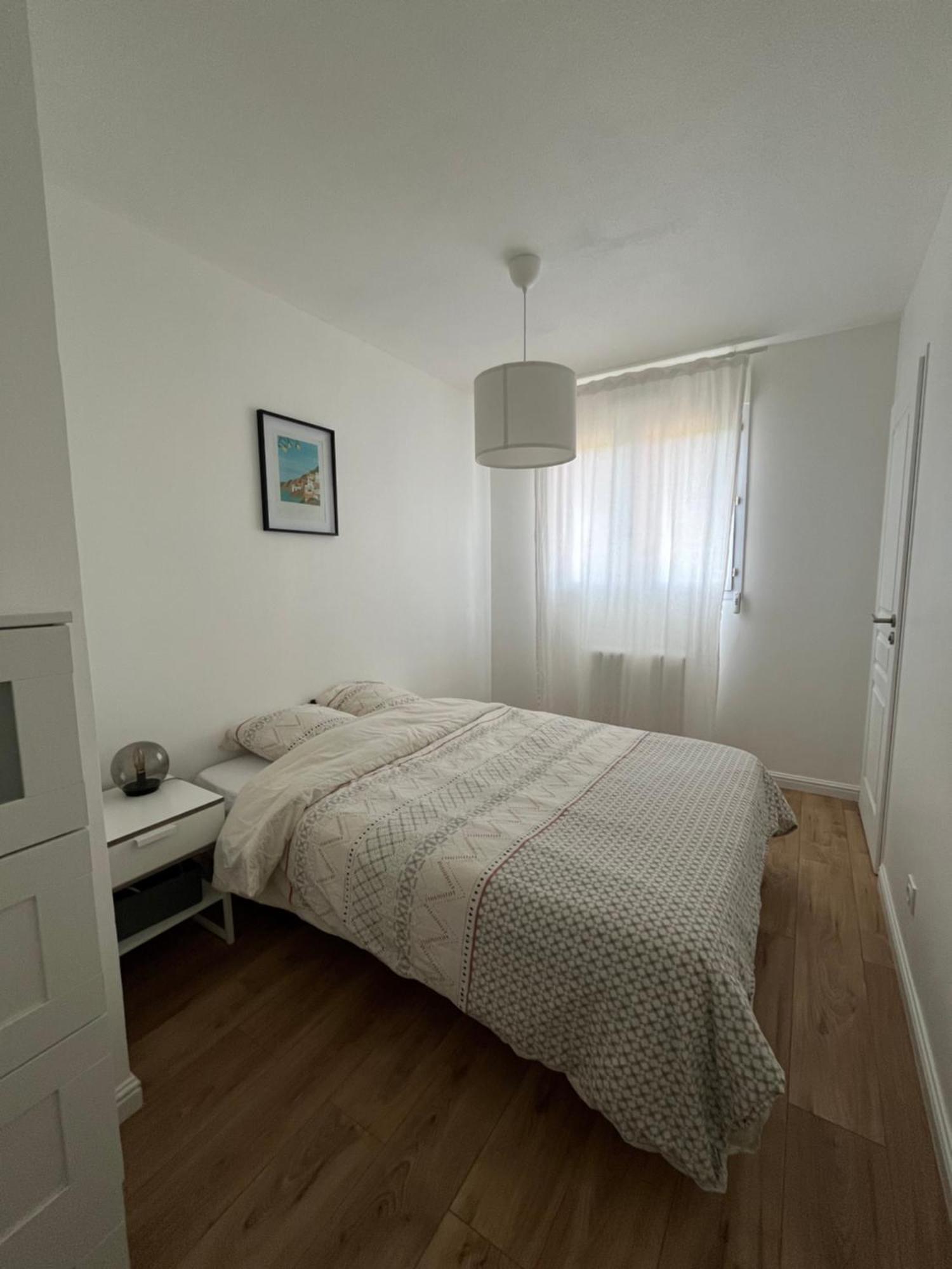 Appartement Cosy Et Confortable Saint-Genis-Laval Extérieur photo