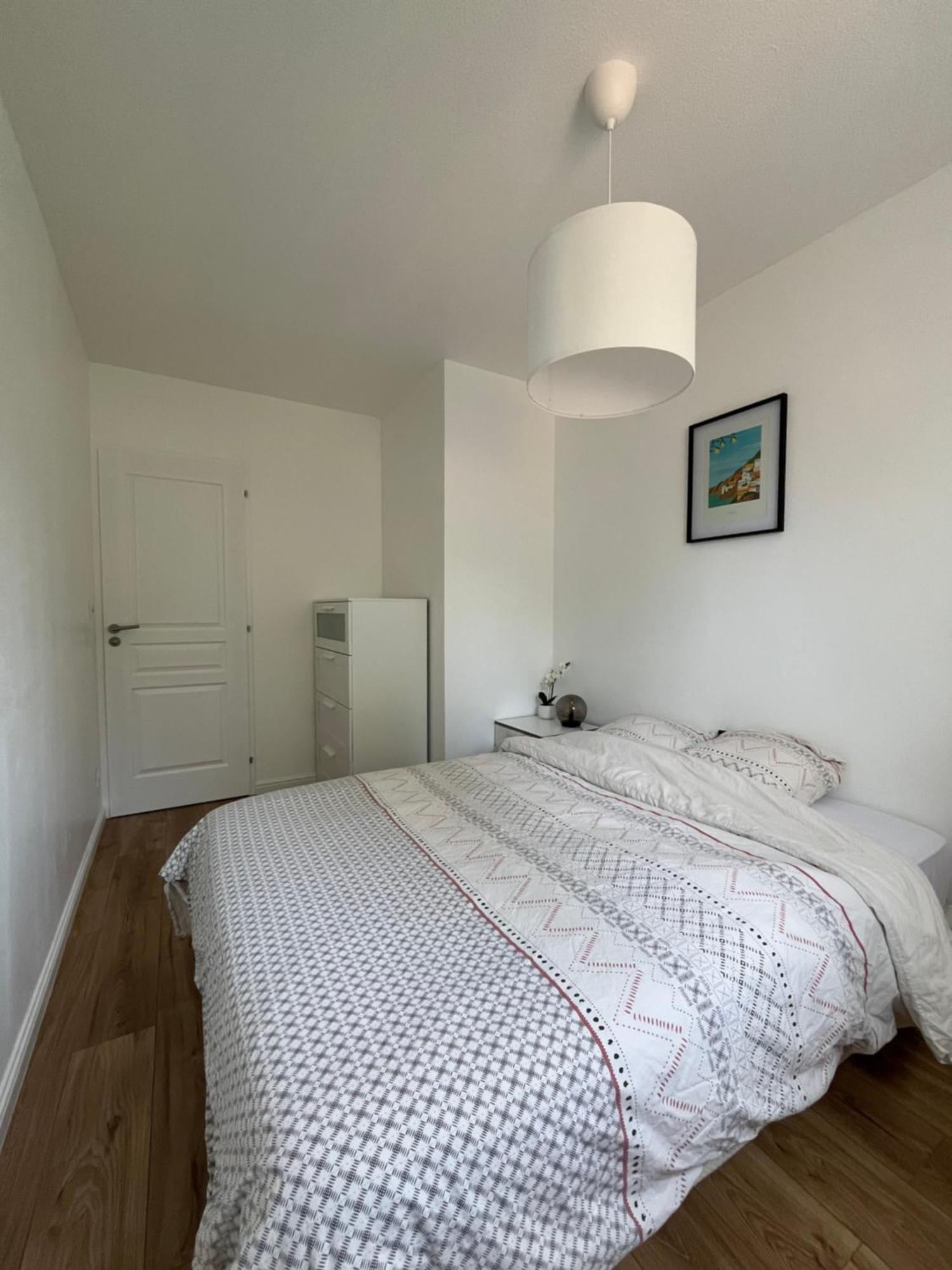 Appartement Cosy Et Confortable Saint-Genis-Laval Extérieur photo